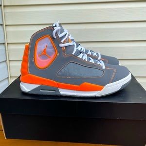 Jordan Flight Luminary  Sz/9
